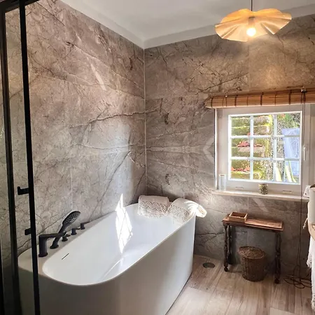 בית נופש Quinta Da Hortigueira - *